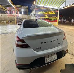 جنسس G70